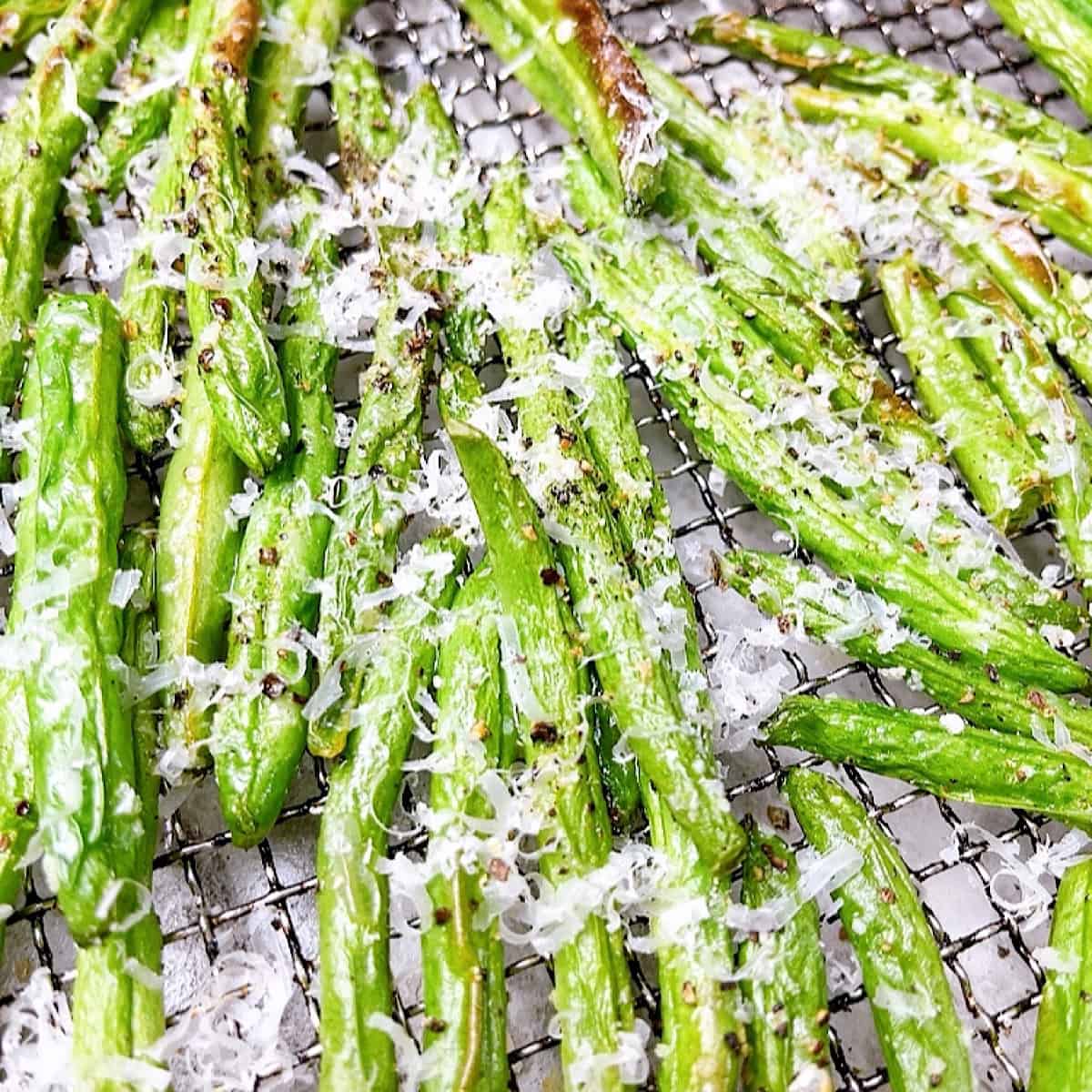 Air Fried Green Beans on wire rack with Parmesan