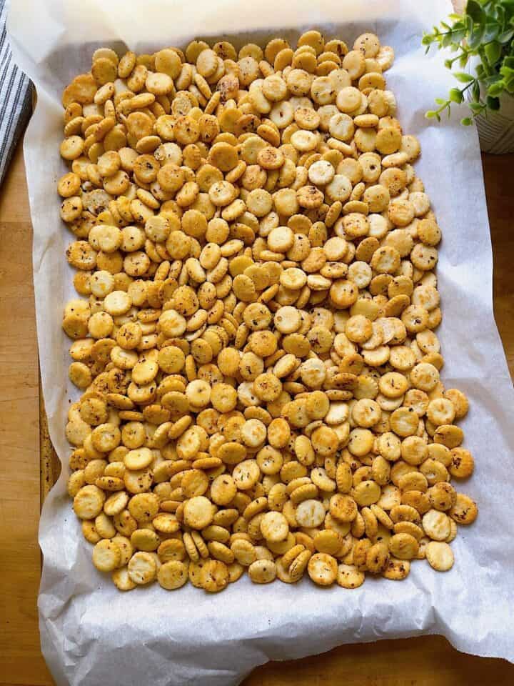 How to Make Spicy Firecrackers (Oyster Crackers Recipe) Powell Family