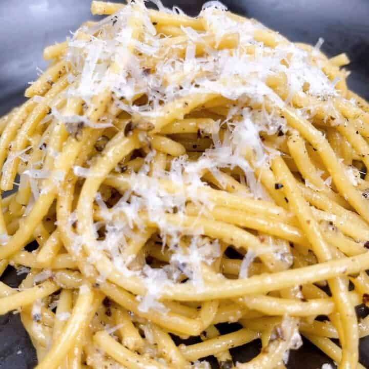 Cacio e Pepe Bundle with Bucatini, Spinach and Roasted Corn Ravioli