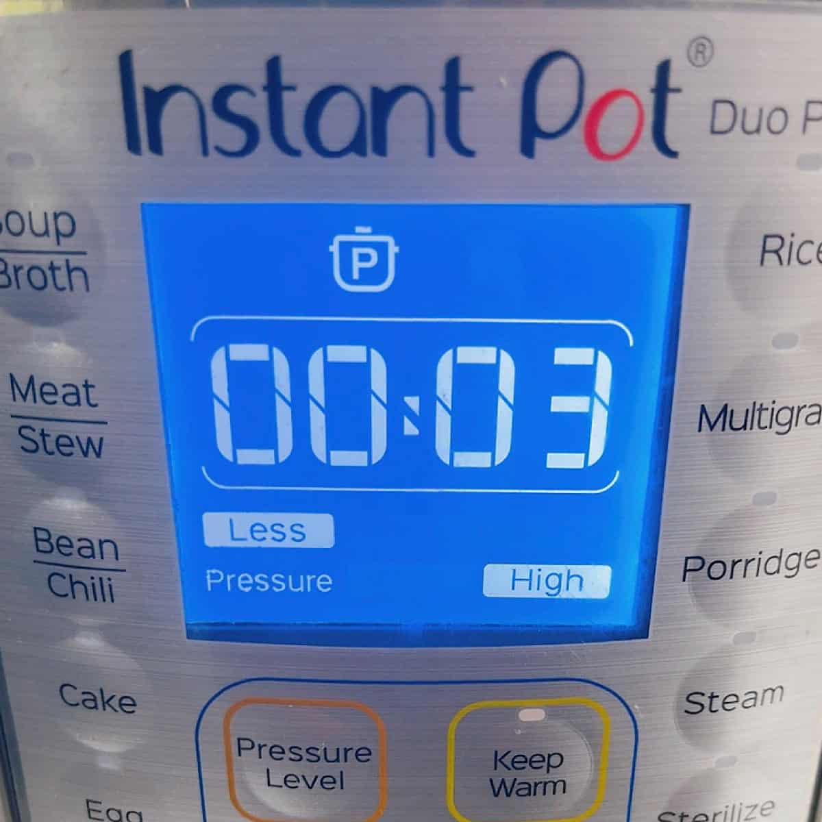 Jasmine rice instant pot recipe process shot 3 setting timer for 3 minutes