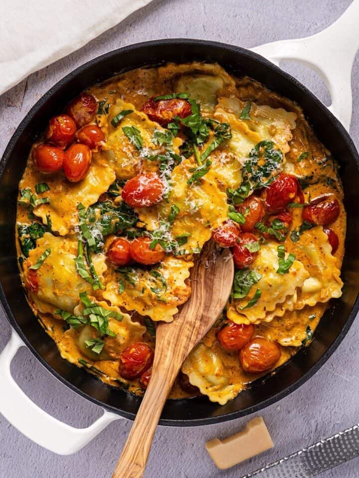 Skillet Ravioli with Spinach and Sundried Tomato Pesto | Powell Family ...